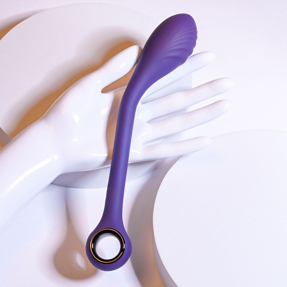 Playboy G-Spot Vibrator – Poseable, USB Rechargeable, Body-Safe Silicone – Purple – 22.6 cm