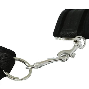 Sex & Mischief black beginner's handcuffs – image 6
