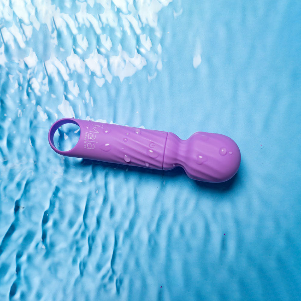 Maia DOLLY - 12.7 cm USB Rechargeable Massage Wand - Body-Safe Silicone - Vibrant Purple