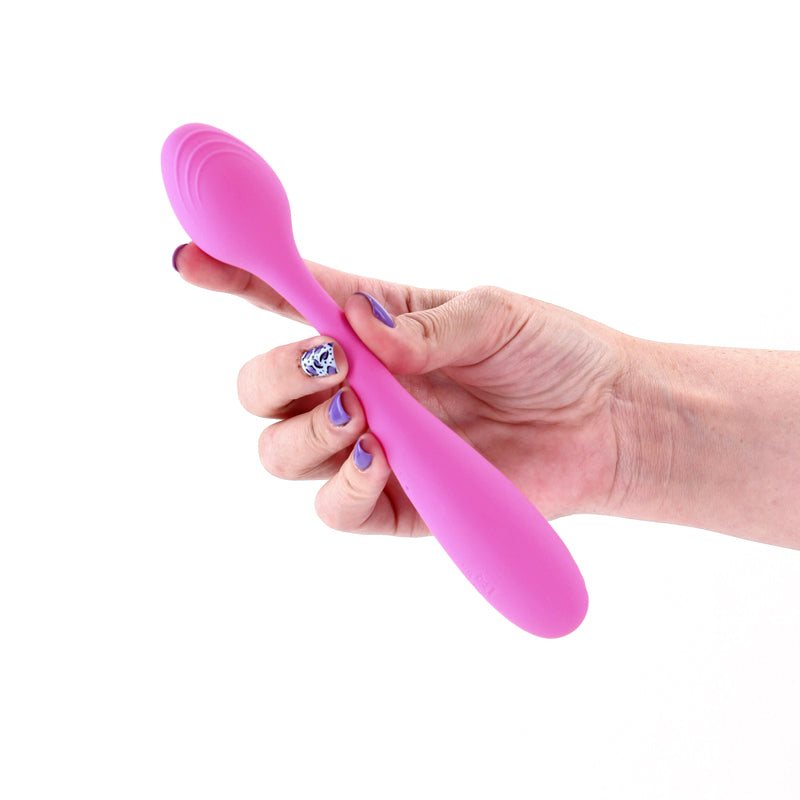 Pretty in Pink Vibrator – USB Rechargeable, Body-Safe Silicone – Pink – 19.4 cm