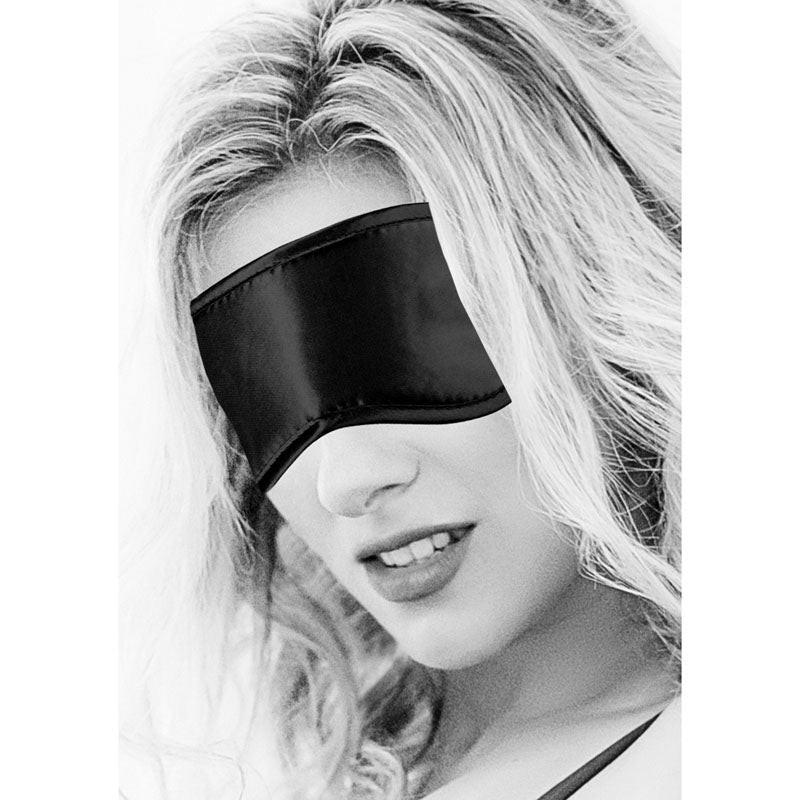 Satin Eye Mask for Relaxation and Sleep – Black & White Design (Comfortable and Stylish)